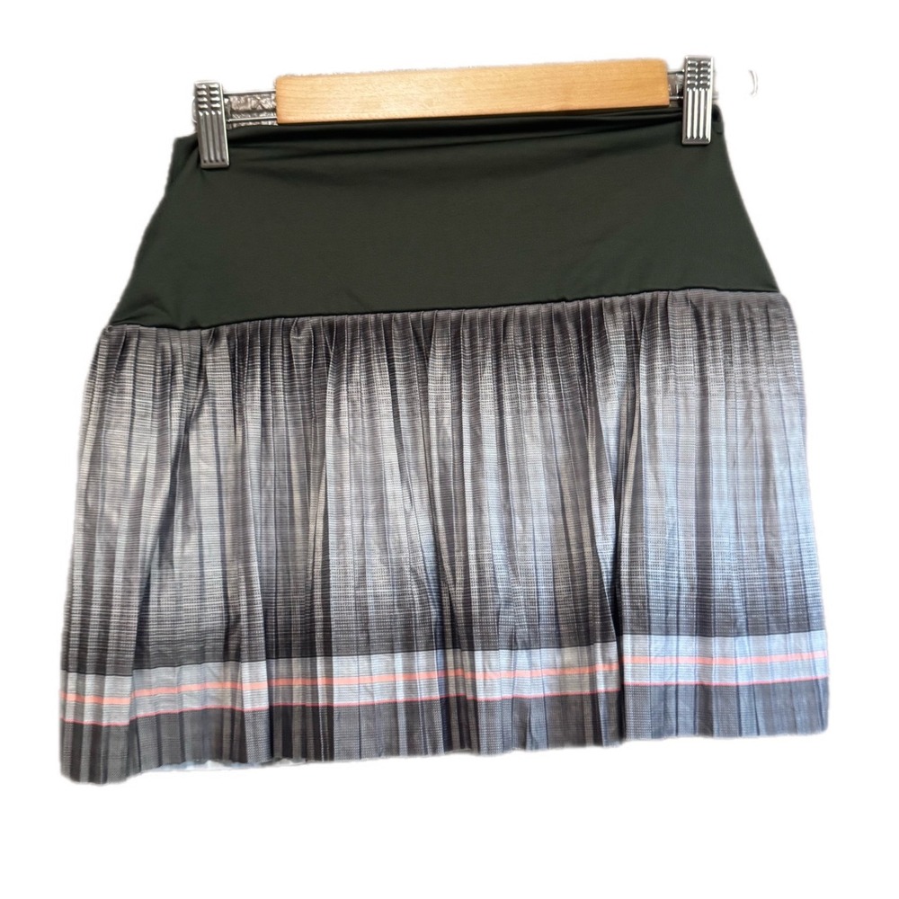 K-Swiss Pleated Tennis Skort Womens Small Green Plaid Metallic Excellent Active